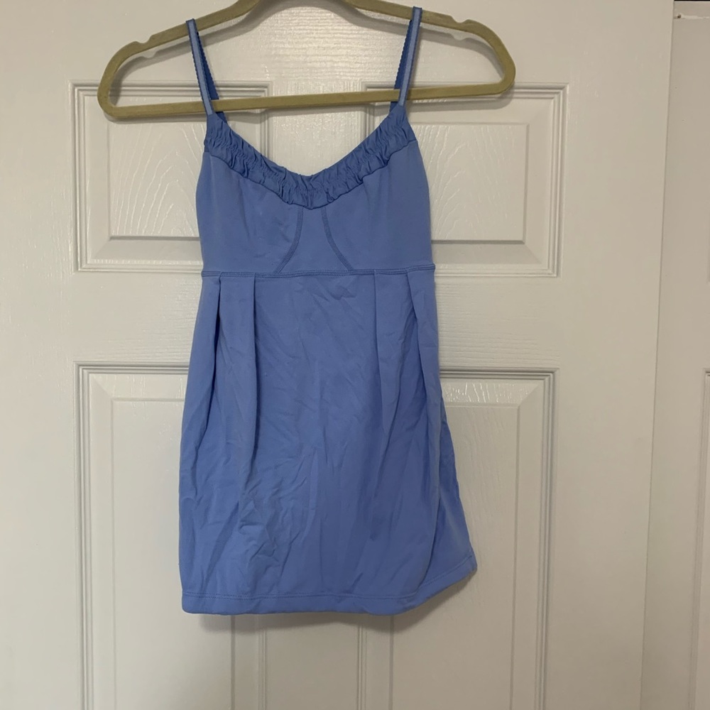 Lulu work out top